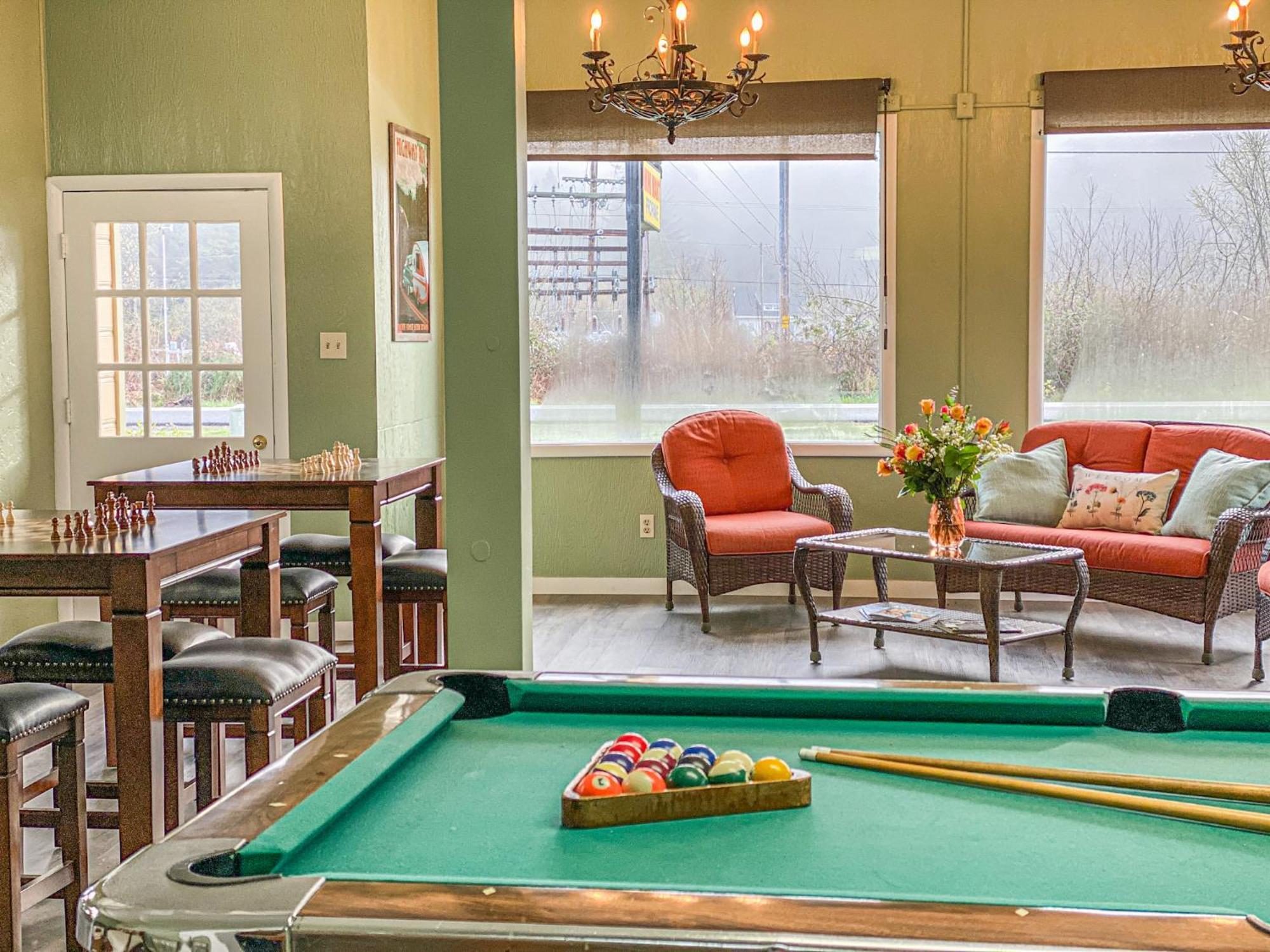 Riverview Cozy Home By The River คลาแมธ ภายนอก รูปภาพ